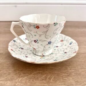 Radfords‎ TeaCup Cup & Saucer Multicolor Flowers Bone China England Vintage